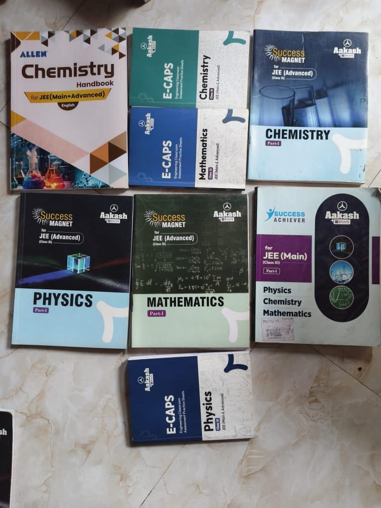 Aakash Complete JEE Study Material (Class 11 & 12) photo 2