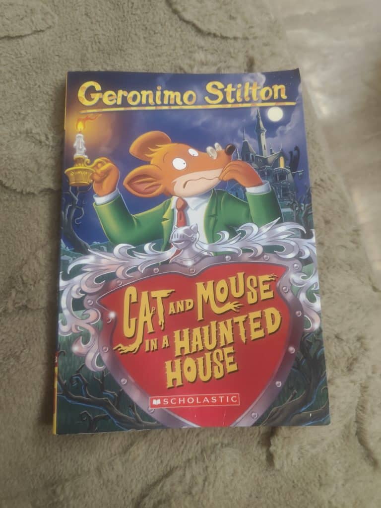 Geronimo stilton CAT and MOUSE in a HAUNTED HOUSE