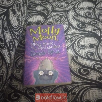 Molly Moon by Georgia Byng