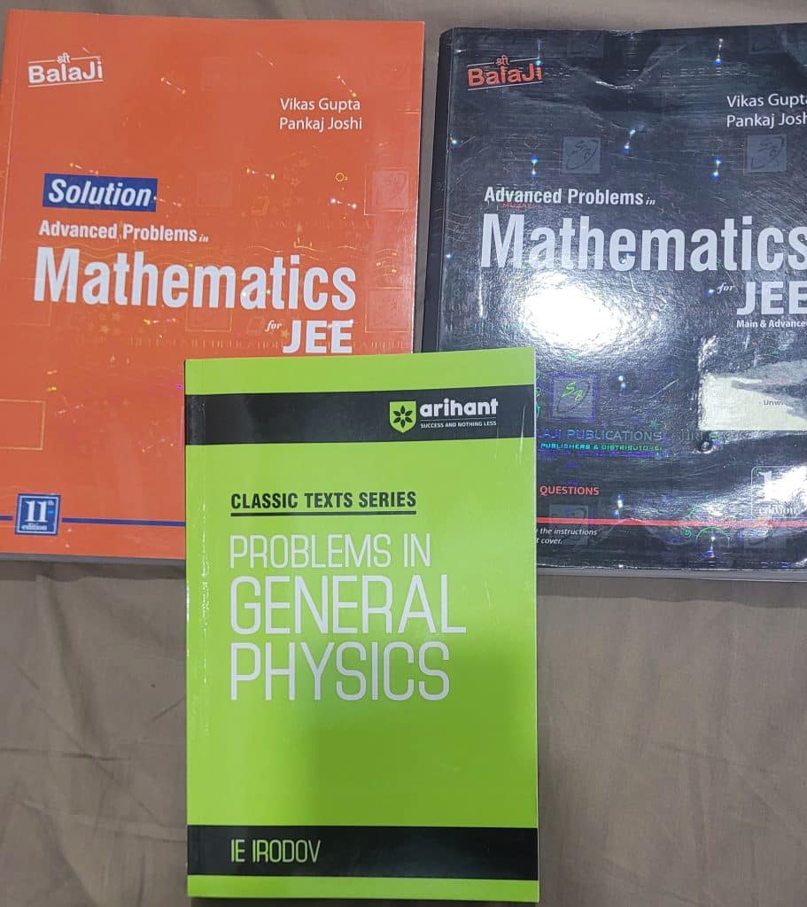 JEE MAINS +ADVANCE 2025 Books