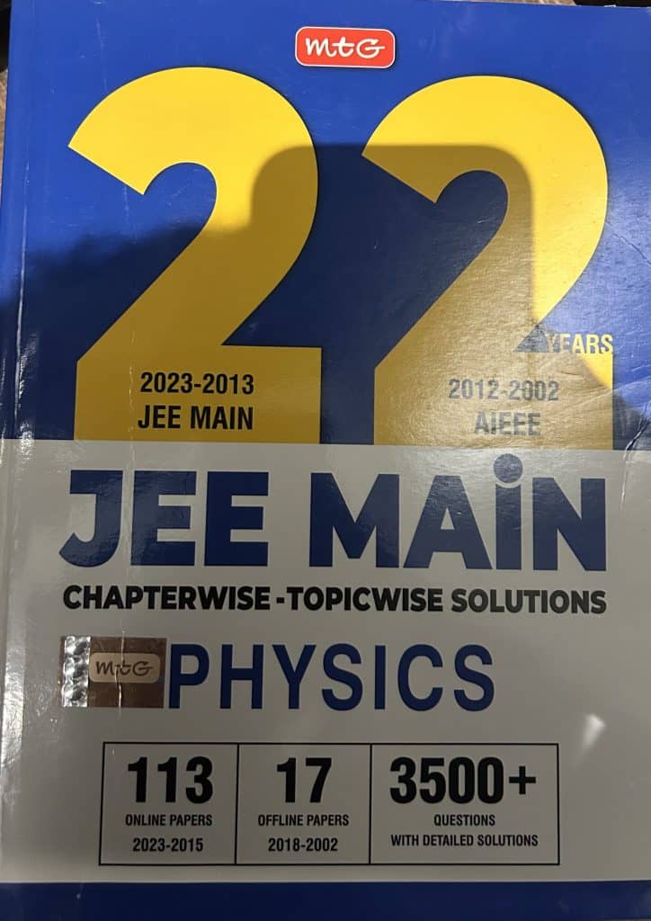 JEE MAINS PYQ BOOK OF PCM mtg