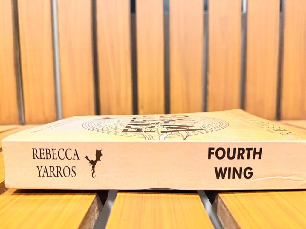 Fourth Wing photo 3
