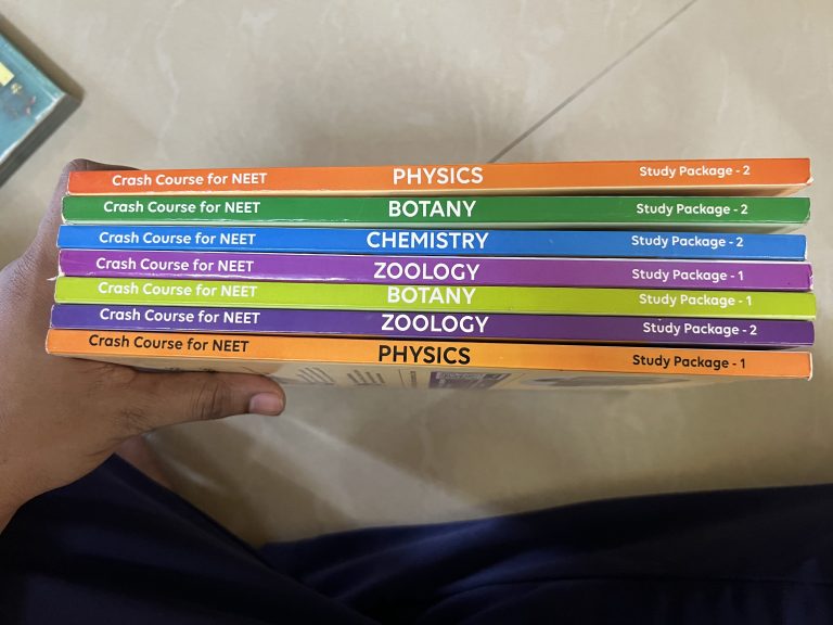 Neet books (physics ,chemistry ,biology)