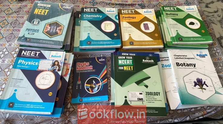 NEET Latest Aakash kit (30 books)