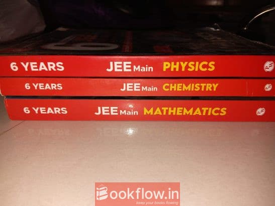 PHYSICSWALLAH PYQ BOOK. A SET OF THREE BOOKS(PCM)