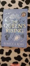 The queen’s resistance by Rebecca ross