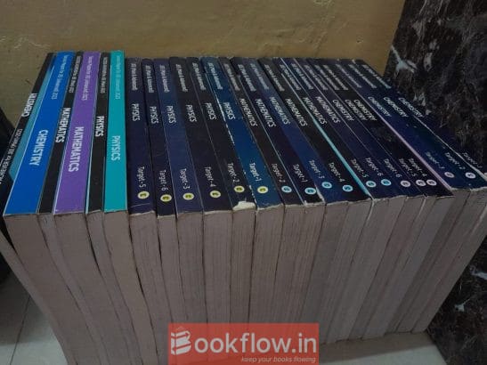 Aakash JEE (Mains+Advance) Material Phy,Chem,Maths
