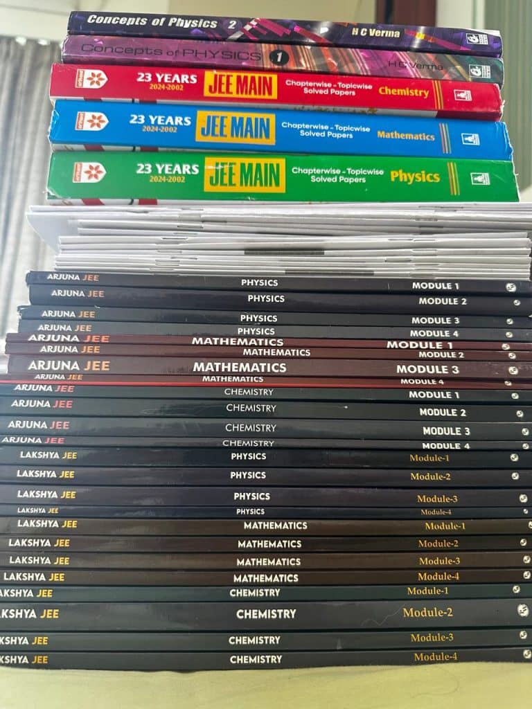 PW class 11&12 JEE Complete Set + bonus items