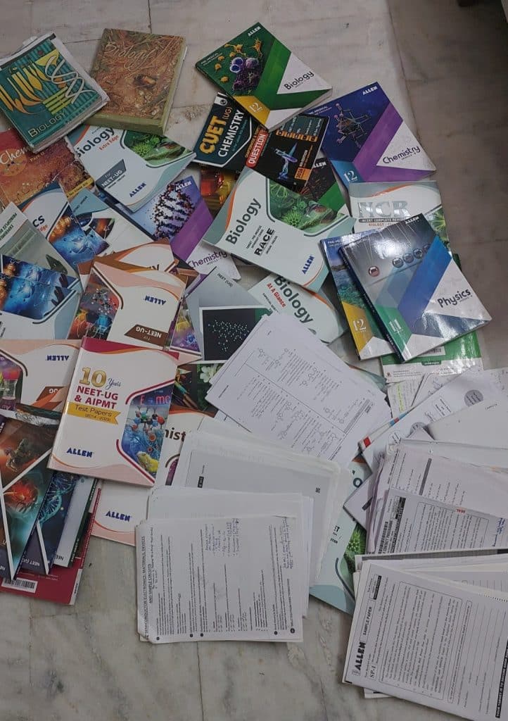 ALLEN NEET Complete Study Material (2022–2025) | 1 photo 3