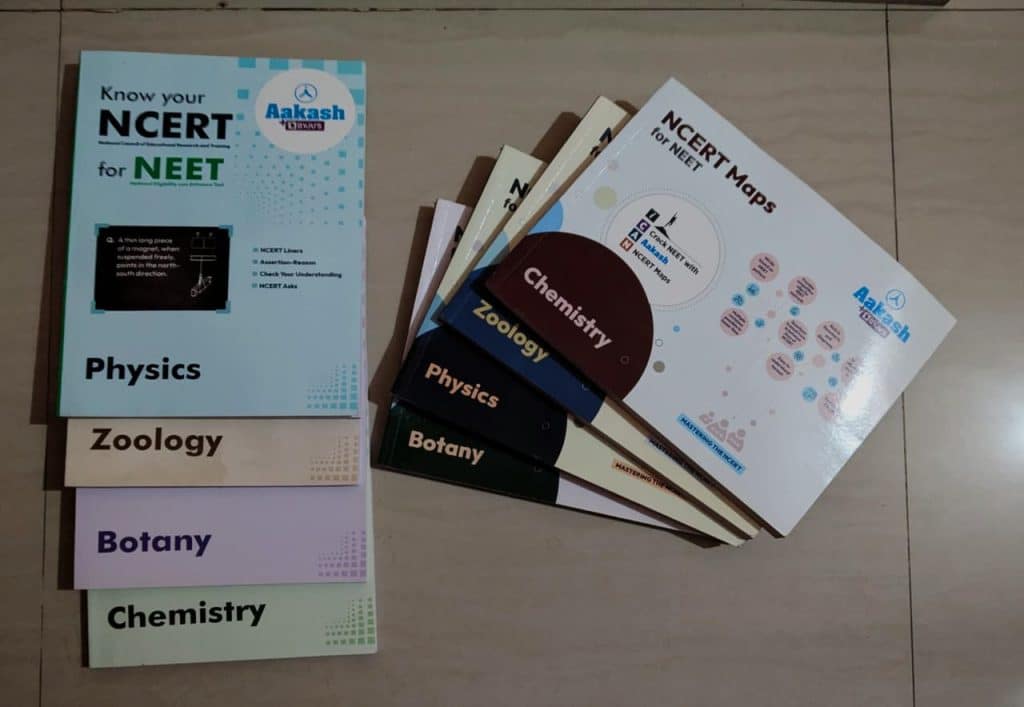 Aakash NEET Complete Material (Class 11 & 12) photo 2