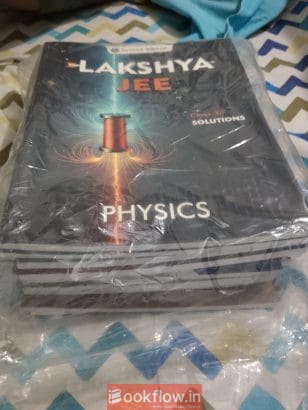 PW Arjuna and Lakshya JEE 2023-24 Edition books