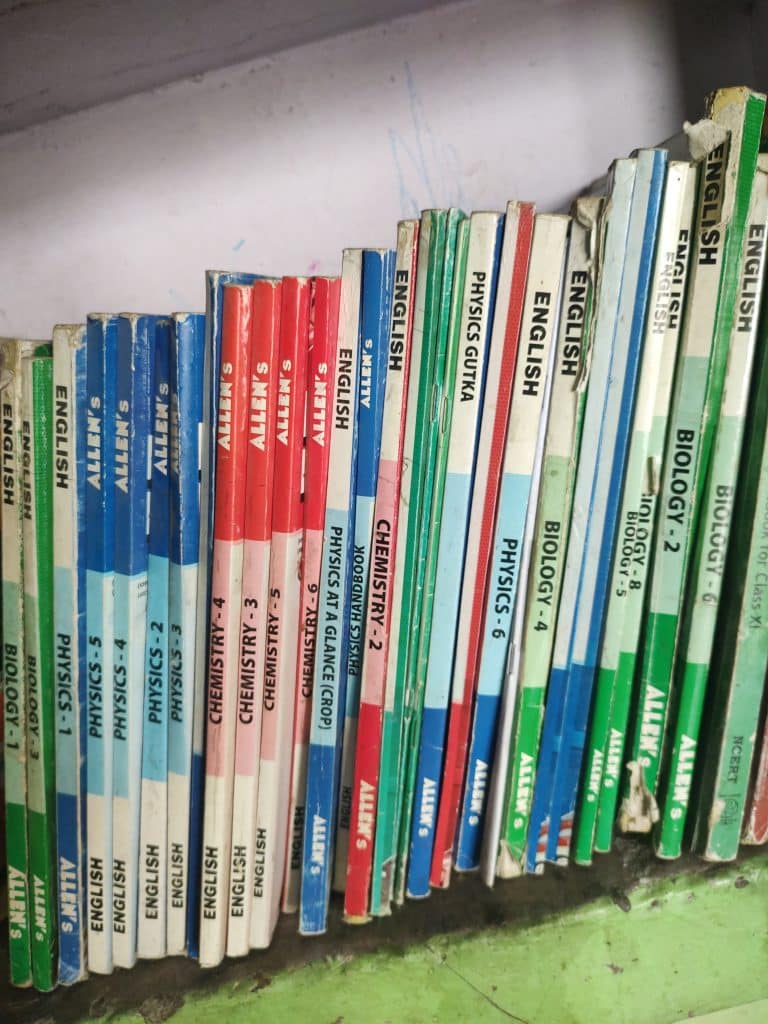 Allen modules for neet