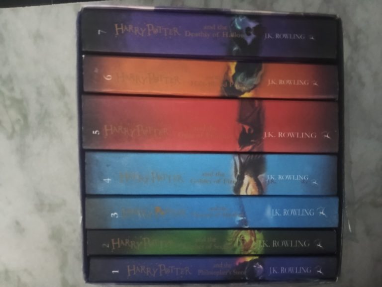 Harry Potter Complete Box Set (7 Books)