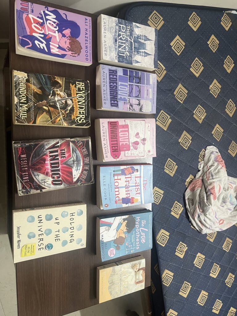 Book Bundle – 30 books (Fantasy, Romance and Fic.)