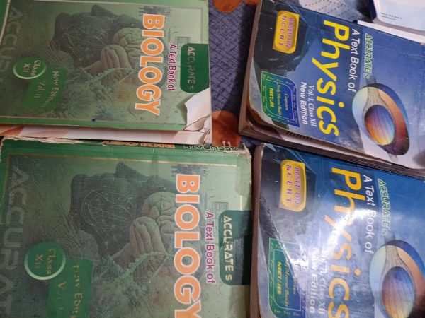Class 12 Physics & Biology Books – Accurate Series