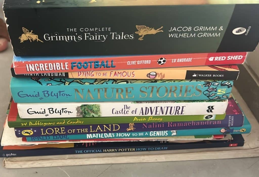 English Novels and Comics photo 3