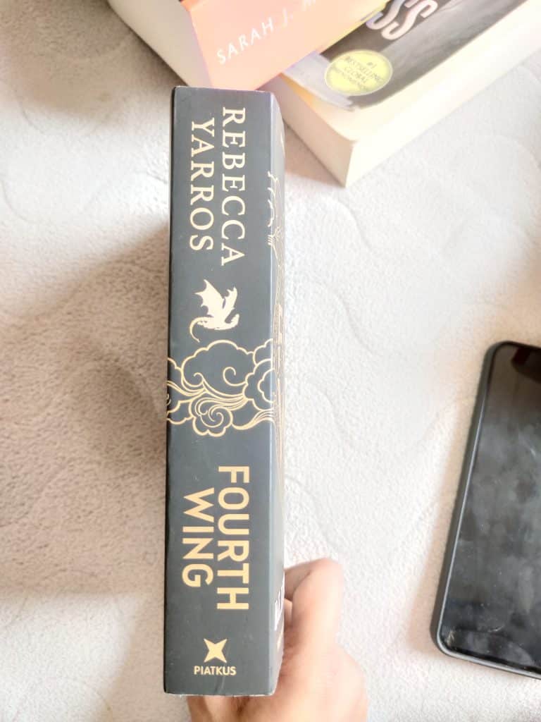 Fourth Wing by Rebecca Yarros photo 3