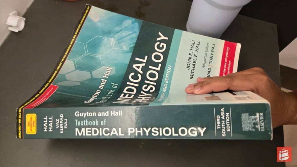 Guyton standard book of physiology photo 2