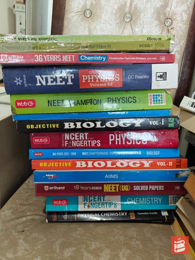 Neet physicsobjective vol 2 by DC pandey,arihant solved pape